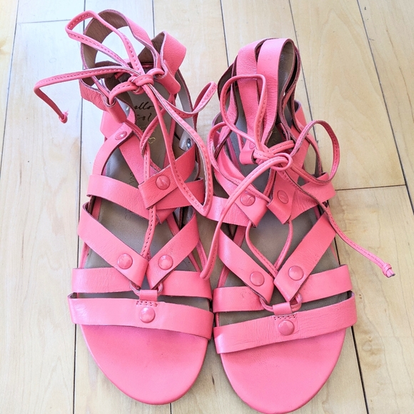 Banana Republic Shoes - BANANA REPUBLIC Pink Gladiator Sandals